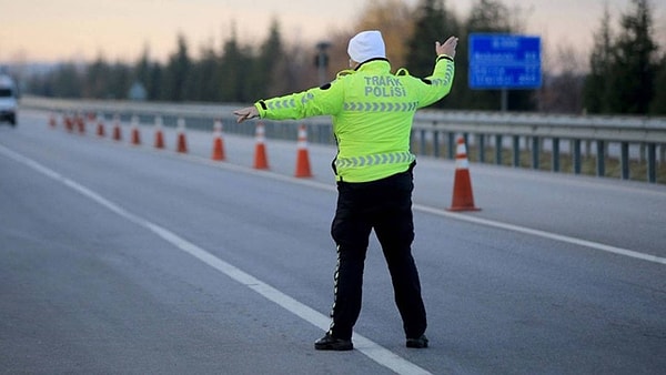 İstanbul'da Bugün Hangi Yollar Trafiğe Kapalı?