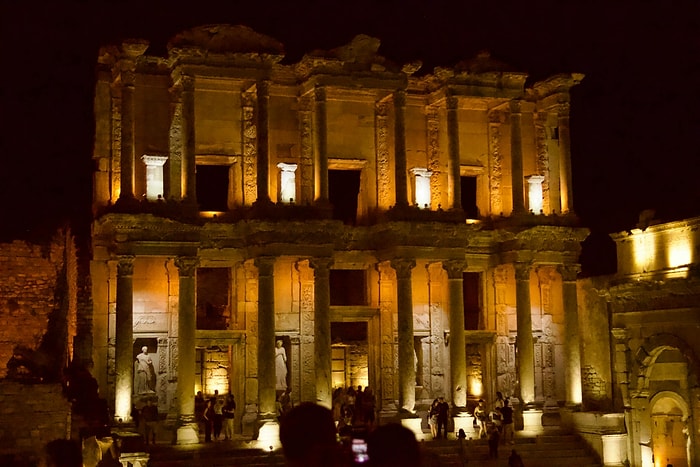 How to Visit Ephesus from Izmir: A Local's Complete Guide