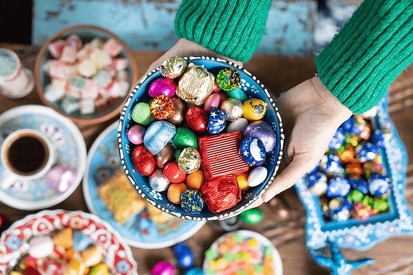 Bu yıl 1 Mart'ta başlayan Ramazan'ın sonuna geldik. Bayram tatiline günler kala hava sıcaklıkları gündeme gelmeye başladı.