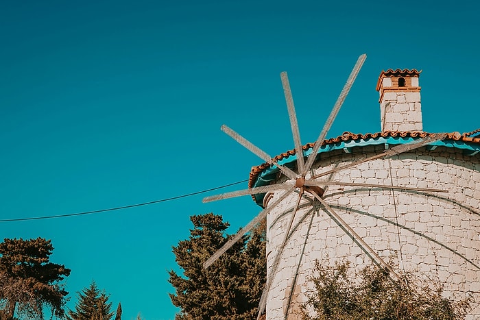 Explore The Gorgeous Town of Alaçatı: Tips for Visiting Alaçatı