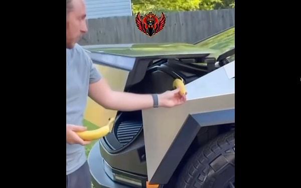 Tesla'nın devrim niteliğindeki ürünü olan CyberTruck, otomotiv dünyasında yeni bir çağın kapılarını aralayacağı söyleniyordu. Sıradışı tasarımı ve yüksek performansıyla dikkat çeken bu elektrikli kamyonet, sınıfının en iyisi olma hedefiyle üretildi.