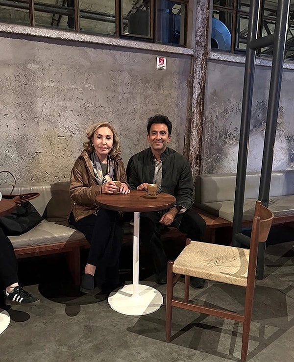 CHP’nin boykot listesinin en başında yer alan Espressolab’in dün sürpriz bir ziyaretçisi vardı.
