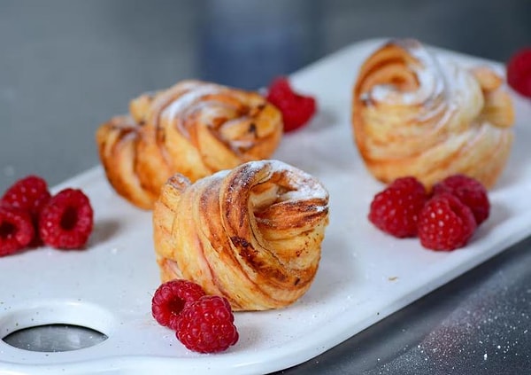 2. Ahududu Rulo Kek ve Yabani Mantarlı Karabuğdaylı Galette