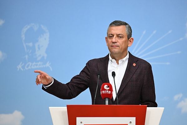 Özgür Özel, Ankara Mitingi'nde hem seçmenlere hem kamuoyuna seslendi.