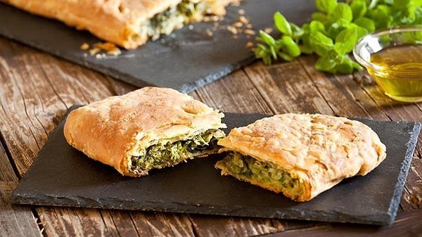 4. Pırasalı Mini Börek