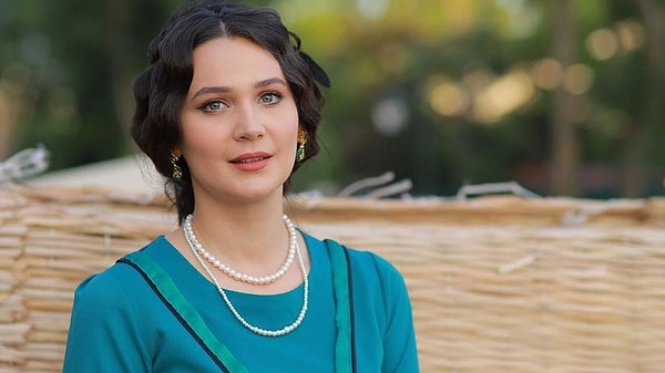 Şimdi ise en çok merak edilen konu Aybüke Pusat’ın yerine Teşkilat dizisi kadrosuna kim katılacak?