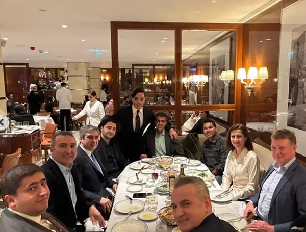 CHP Genel Başkanı Özgür Özel’in açıkladığı boykot listesine son girenlerden biri de Nusret olmuştu.
