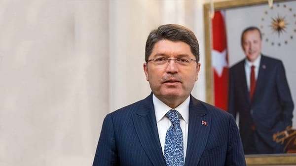 İBB'ye yönelik yolsuzluk ve terör soruşturmalarının ardından düzenlenen gösterilere katıldıkları gerekçesiyle 104'ü tutuklu 139 şüpheli hakkında 3'er yıla kadar hapis istemiyle dava açıldı.