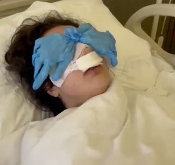 Ameliyattan yeni uyanan bir gencin, narkoz etkisi altında "ODTÜ’de TOMA’nın ne işi var?" dediği duyuldu.