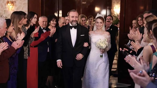 Kral Kaybederse Benzeri Diziler