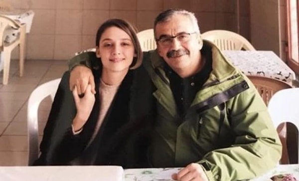 Nagehan Alçı yoğun bakımda kızına tepki verdiğini yazdı.