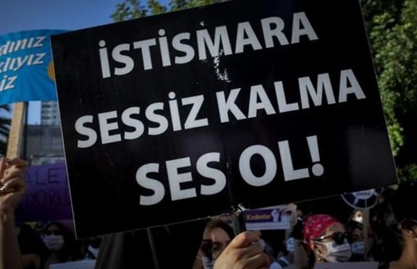 Evine yapılan baskında suç delili bulunmadı.