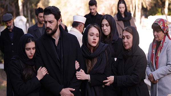 Hudutsuz Sevda Benzeri Diziler