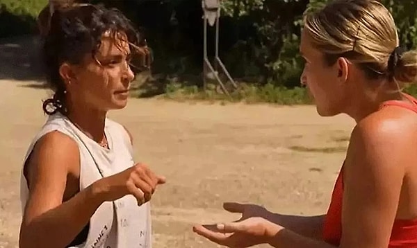 4. Survivor'da Sema ve Pınar arasındaki anlaşmazlık geçtiğimiz sezon diskalifiyeyle sonuçlanmıştı.