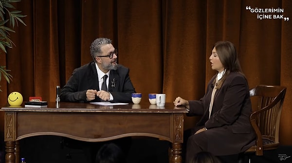İbrahim Selim’in “90’lar ve 2000’lerde herkesin platonik aşkıydınız. Hiç unutamadığınız bir aşk ilanı var mı?” sorusuna Sibel Can öyle bir cevap verdi ki; stüdyo önce kahkahaya boğuldu detayları duydukça da buz kesti. Görseli