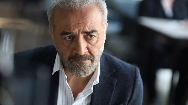 Kanal D'nin fenomen dizisi İnci Taneleri, dün (17 Nisan) 40. bölümüyle ekrana geldi. Görseli