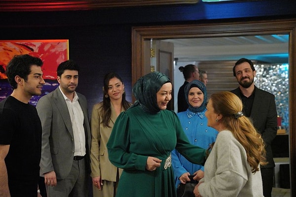Kızılcık Şerbeti'nin 96. bölümünde Pembe karakterine veda ettik. Görseli