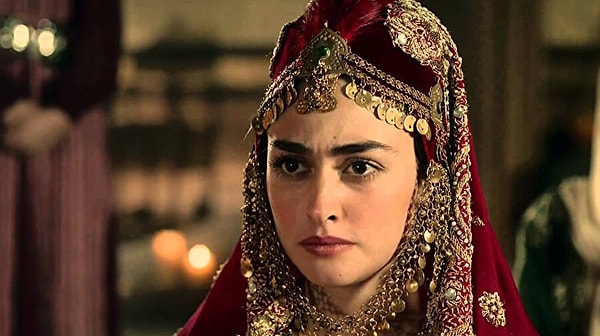 Onu Halime Hatun karakteriyle tanımıştık. Görseli