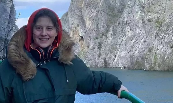 Ece Gürel'in otopsi raporunu tamamladı. Raporda, canlı olarak bulunan ve sevk edildiği hastanede yaşamını yitiren Gürel'e, Adli Tıp Kurumu Morg İhtisas Dairesince radyolojik görüntüleme, ölü muayene ve otopsi işlemi yapıldığı belirtildi.