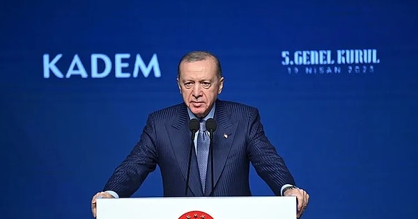 Cumhurbaşkanı Recep Tayip Erdoğan, Atatürk Kültür Merkezi'nde gerçekleşen KADEM 5. Olağan Genel Kurulu'nda konuşma gerçekleştirdi.