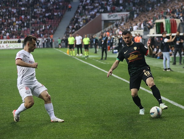 TFF 1.Lig'de kritik maçta Amed Sportif, Çorum FK'yı ağırladı. Görseli