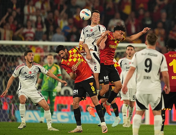 Beşiktaş, Göztepe deplasmanından bir puanla döndü Görseli