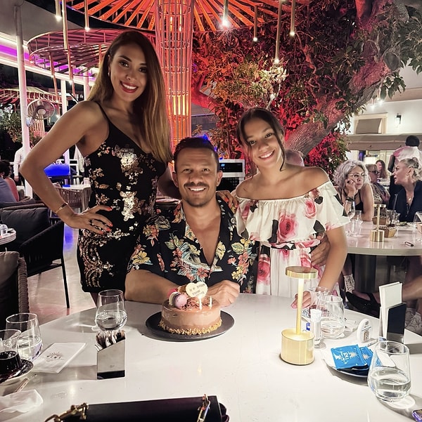 Ama ne olduysa bir hafta sonra oluyor.