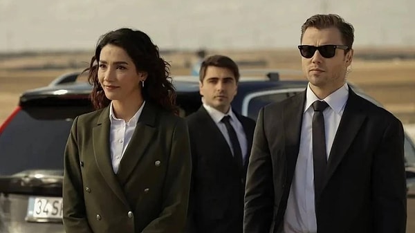 Aybüke Pusat, 2 Nisan tüketim boykotu için çağrıda bulunmasının ardından Teşkilat dizisinin kadrosundan çıkarılmıştı.