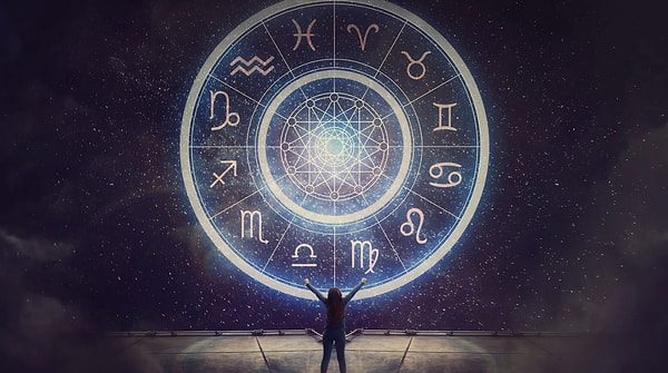 Yeni Ayın Astrolojik Detayları ve 2025 Yılı Perspektifi