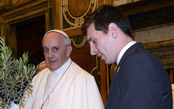 Papa Francis Vatikan'a liderlik yapmış en enteresan papalardan biriydi.