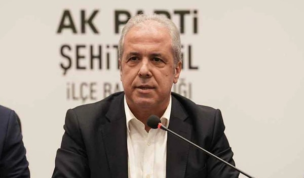 Şamil Tayyar, Mümtazer Türköne’nin erken seçim iddiaları üzerine sosyal medya hesabından paylaşımda bulundu. Görseli