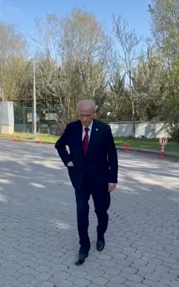 MHP, Devlet Bahçeli’nin yeni görüntülerini de paylaştı.