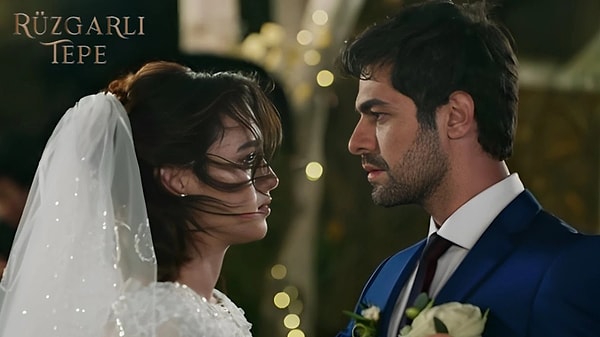 Rüzgarlı Tepe Konusu Görseli