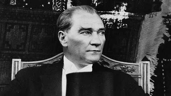 "Atatürk bir 20 sene daha yaşasaydı biz bugün İsviçre gibi olmuştuk."