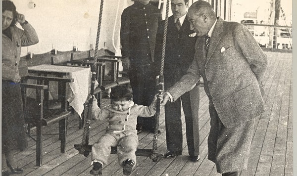 "Her sabah Atatürk'ü ben uyandırdım."