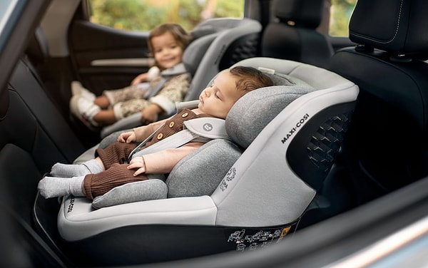 1. Amazon günün fırsatında bugün! Maxi-Cosi Mica Pro Eco ADAC'lı I-Size İsofix'li 360 Dönebilir Yatabilir Bebek Oto Koltuğu