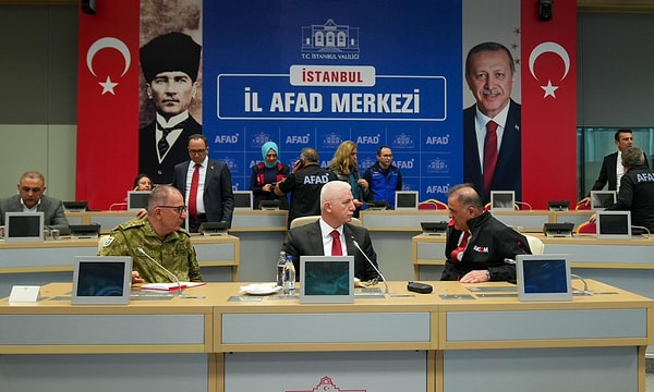 İstanbul İl AFAD Merkezi'nde kriz masası kuruldu