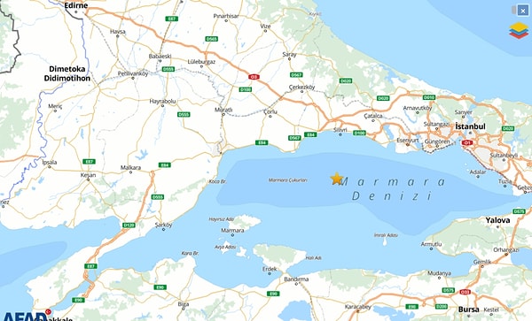 Bugün öğlen saatlerinde İstanbul, Silivri'de 6.2 büyüklüğünde bir deprem meydana geldi.