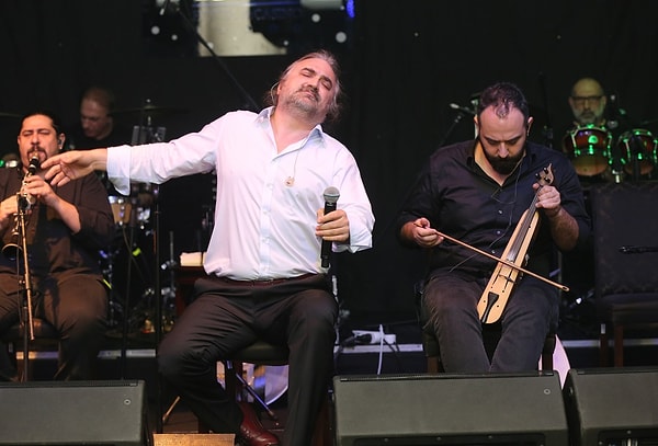 11. Kendi prodüksiyon şirketiyle bağımsız bir duruş sergiledi.
