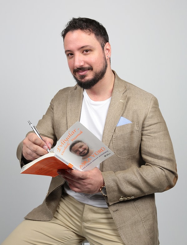 Aynı zamanda Yazio yazarı olan astrolog Can Aydoğmuş da 27 Mart günü Saba Tümer'in konuğu olduğunda yaptığı açıklamayla dikkat çekti.