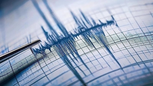 AFAD Deprem Bilim Kurulu Yerbilimleri Üyeleri, İstanbul’da meydana gelen 6.2 büyüklüğündeki depreme ilişkin dikkat çeken açıklamalarda bulundu.