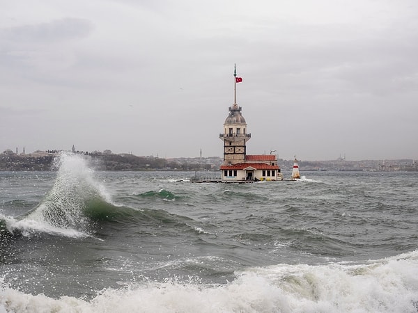 İBB: "Pazar günü havada ani ve sert değişim olacak."