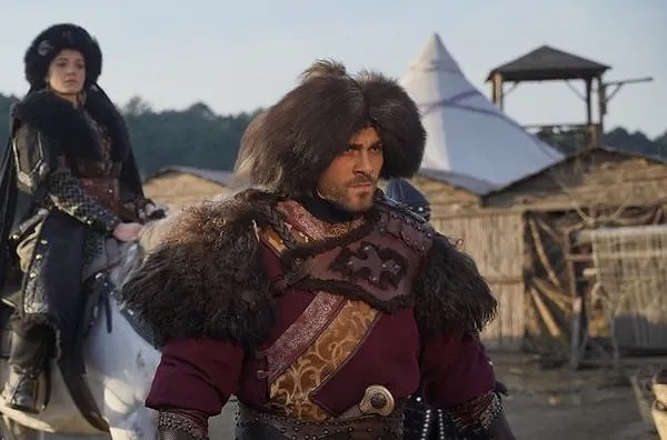 ATV ekranlarında izlediğimiz Kuruluş Osman, 5. sezon finaline yaklaşırken dizinin kadrosunda önemli değişiklikler yapılıyor.