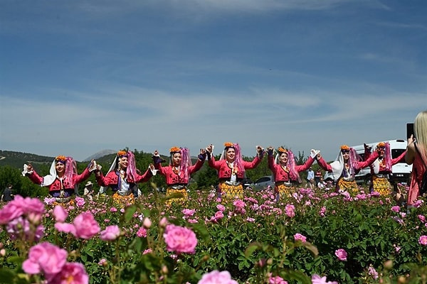 Where is the Isparta Rose Festival held?