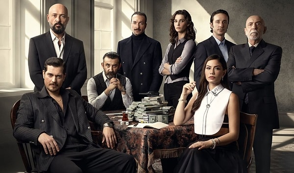 Kanal D ekranlarının en yeni projelerinden biri olan Eşref Rüya ilk günden bu yana dikkatleri üzerine çekmiş durumda.