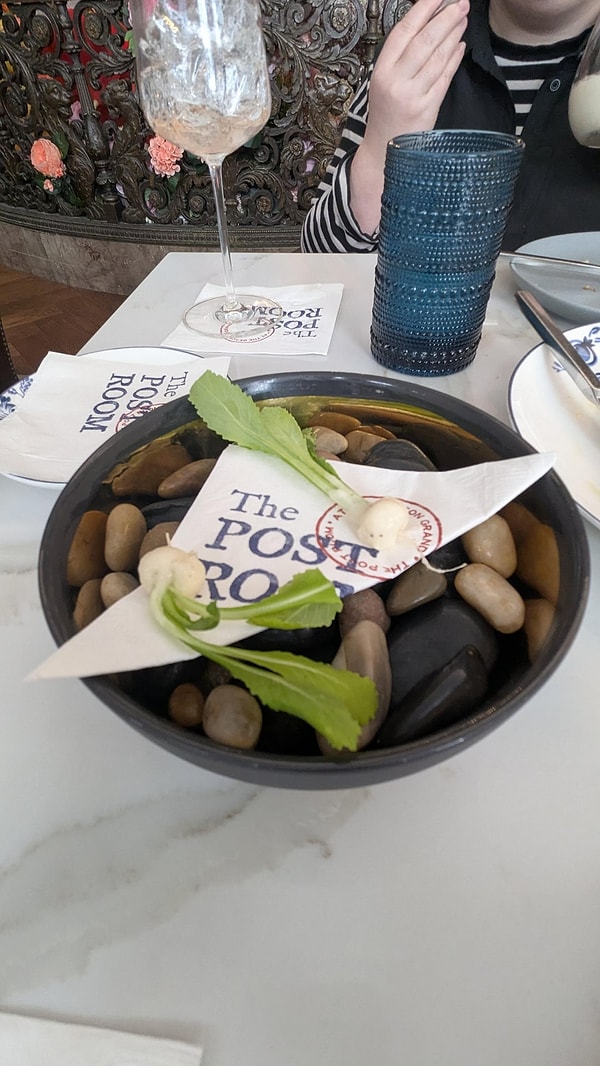 9. Kaya kasesinde soslu turp!