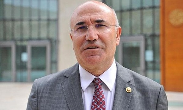 CHP Şanlıurfa Milletvekili Mahmut Tanal sosyal medya hesabından yaptığı paylaşımla gündeme geldi. Görseli