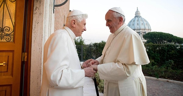 Günümüzde bir papa, seçtiği isimle genellikle görev süresindeki misyonunu ve mesajını da dünyaya duyuruyor.