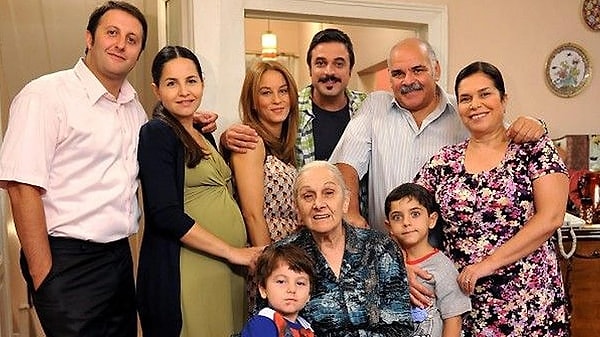 Geniş Aile Eleştiri ve Ödüller