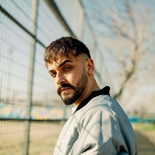 “Bilmem mi?” şarkısı ile ünlenen rap şarkıcısı Sefo'dan kötü haber geldi.